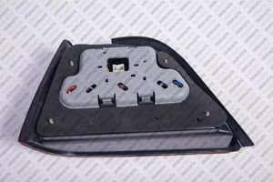 Фонарь правый UDW9N87603 UkorAuto