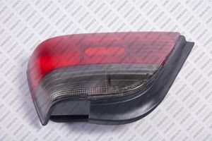 Фонарь правый UDW9N87603 UkorAuto