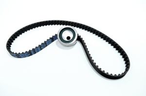 Ремень ГРМ с роликом Renault Logan 1.4/1.6 04-