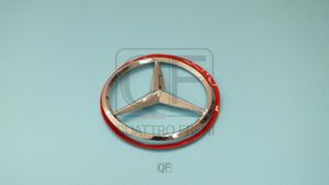 Эмблема крышки багажника MERCEDES QF52H00015 Quattro Freni
