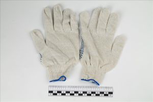 Перчатки х/б белые с ПВХ (точки) 3-х ниточные 10 класс 1033133w Перчатки