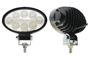 Фара светодиодная рабочего света 10-30В AT15745 24W (142х90мм 8 LED) овальная AT at15745 AT