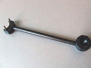Ключ регулировки натяжения ремня ГРМ, рулевой рейки ВАЗ-2112
