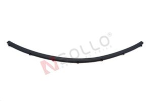 Уплотнитель капота 02R00680 Sollo