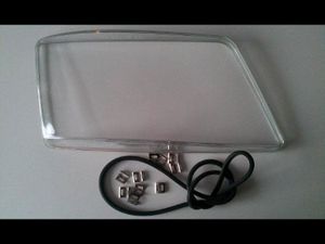 Стекло фары правой для MAN TGX 2007>