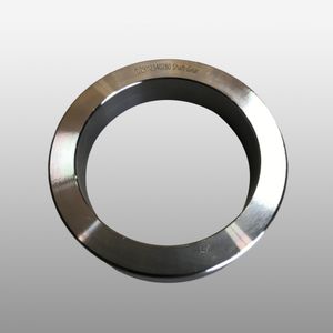 Кольцо упорное сальника ступицы dz9112340280 Shaft-Gear