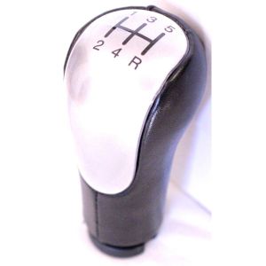 А/з_FORD FIESTA Ручка на КПП черная, серебр.колп. (5 передач) 206954 AVG