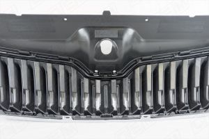 Решетка радиатора skoda superb текстурная oem3122 O.E.M.