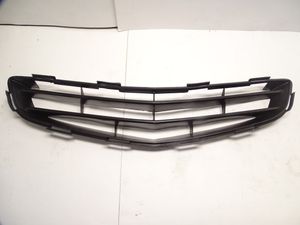 Решетка переднего бампера центральная MK