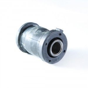 Сайлентблок рычага 4865412120 Toyota
