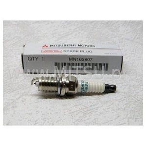 Свеча зажигания MN163807 Mitsubishi