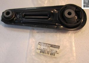 Тяга крепления двигателя 11360JD01B Nissan