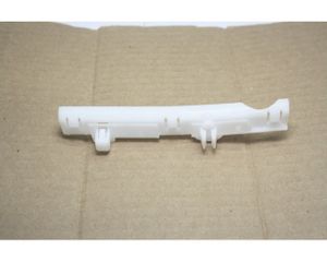 Кронштейн бампера переднего левый 622259U000 Nissan