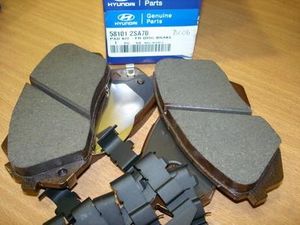 Комплект тормозных колодок 583022SA70 Hyundai-Kia